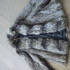 Luxurious REAL SILVER FOX Fur Coat